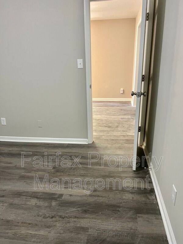 Apartment for rent at 1112 E Lawson St #B, Durham, NC 27701