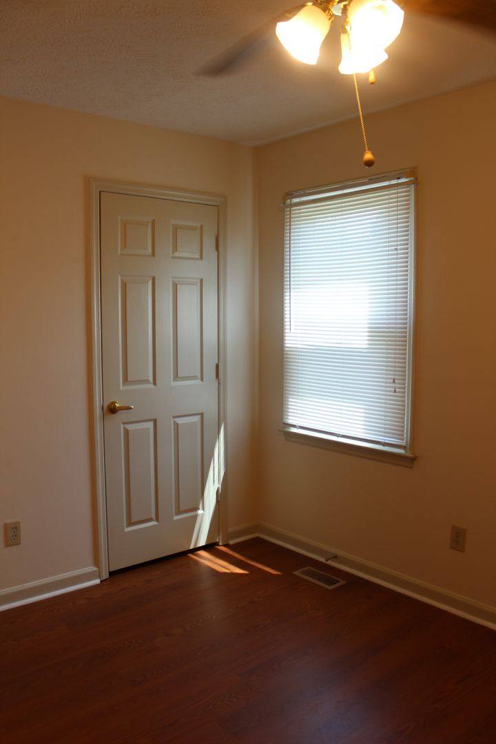 House for rent at 916 Glen Reilly Dr, Fayetteville, NC 28314