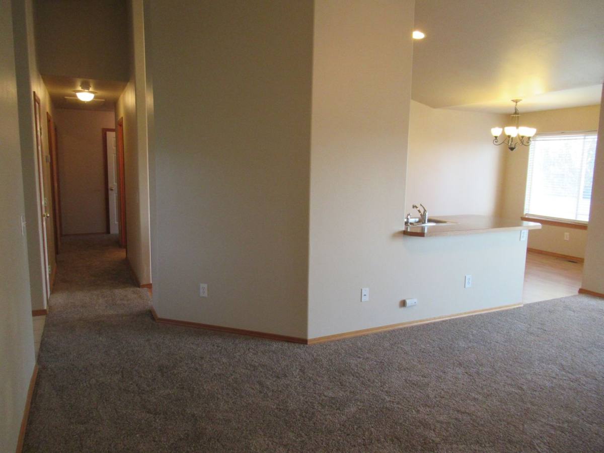 House for rent at 602 E Country Side Ave, Ellensburg, WA 98926