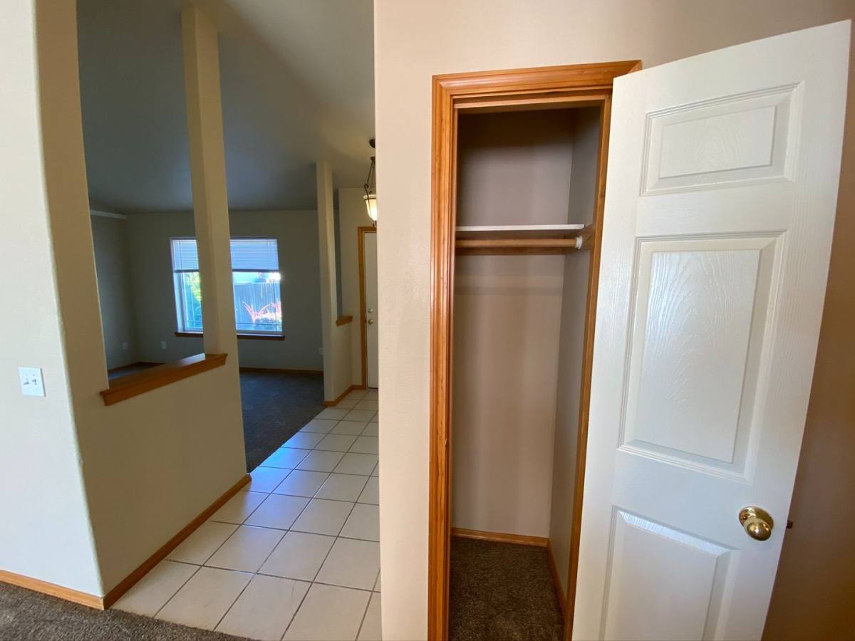 House for rent at 602 E Country Side Ave, Ellensburg, WA 98926