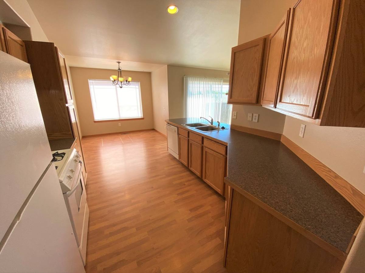 House for rent at 602 E Country Side Ave, Ellensburg, WA 98926