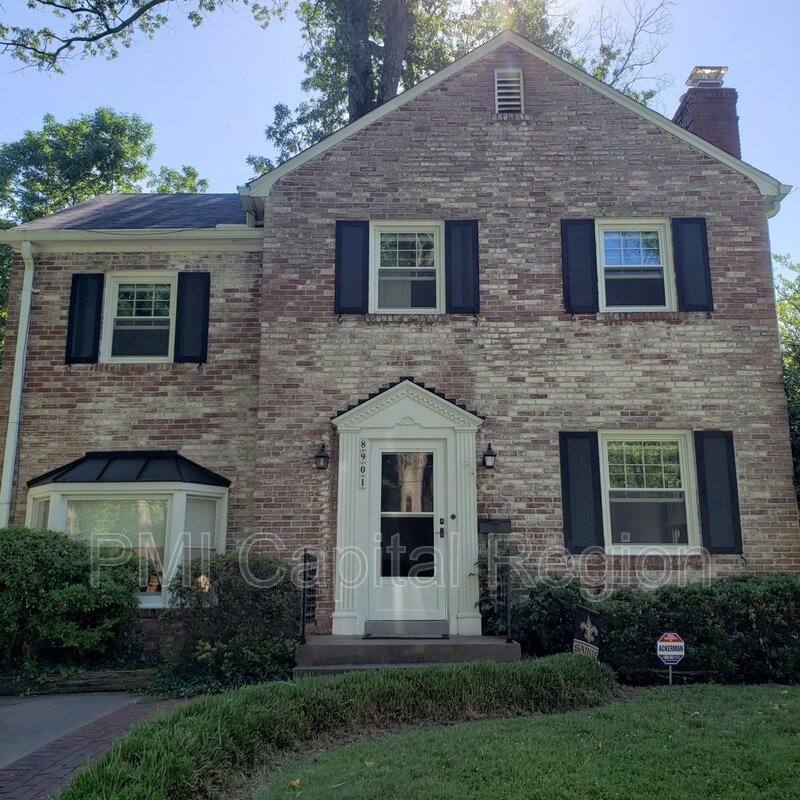 House for rent at 8901 Seneca Lane, Bethesda, MD 20817
