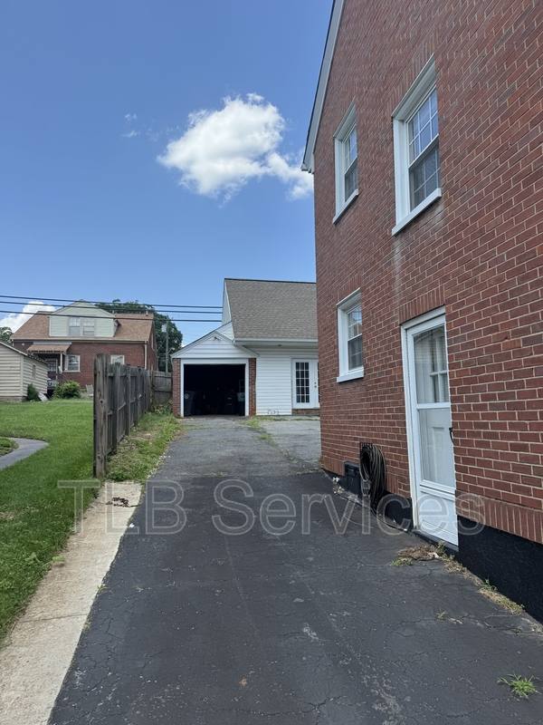 House for rent at 310 Yeardley Ave, Lynchburg, VA 24501