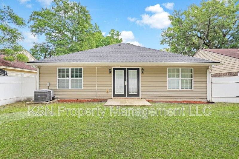 House for rent at 7331 Leghorn St, Savannah, GA 31406