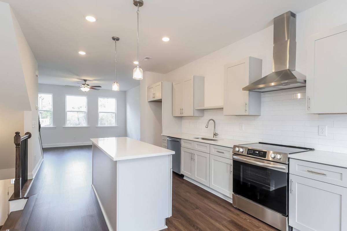 Townhouse for rent at 528 Beatties Ford Rd, Charlotte, NC 28216