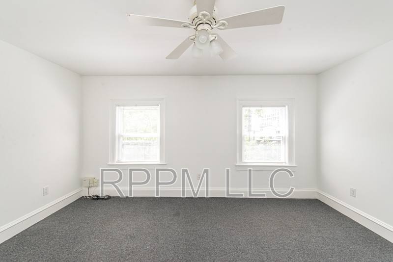 Apartment for rent at 146 Sussex St #3, Jersey City, NJ 07302