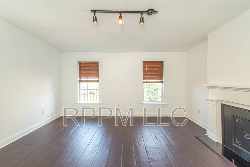 Apartment for rent at 146 Sussex St #3, Jersey City, NJ 07302