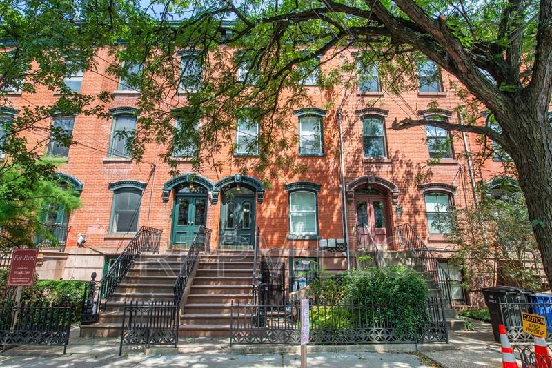 Apartment for rent at 146 Sussex St #3, Jersey City, NJ 07302