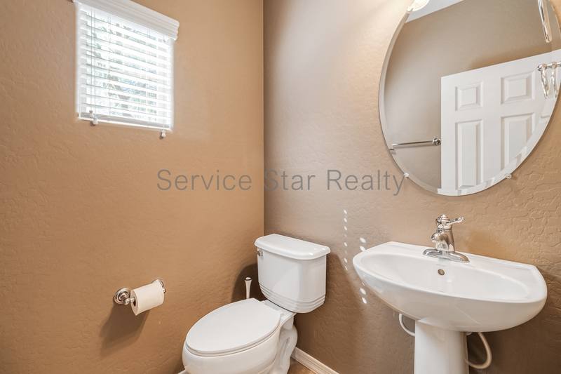 House for rent at 29323 N 21st Dr, Phoenix, AZ 85085