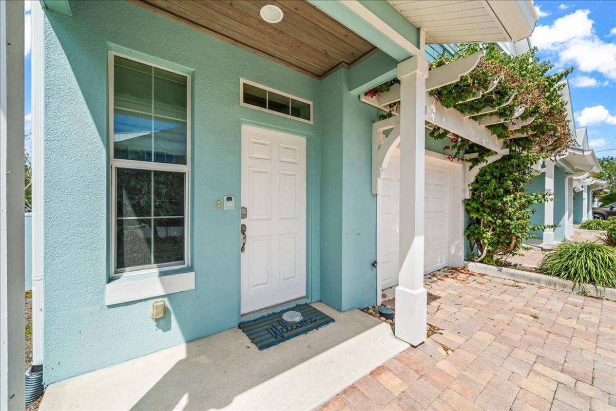 Townhouse for rent at 104 Parrotfish Lane, Merritt Island, FL 32953