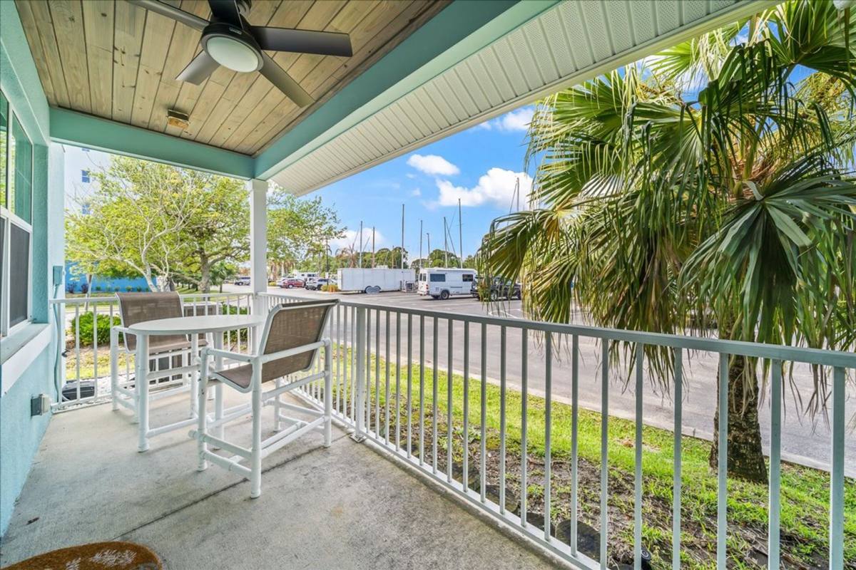 Townhouse for rent at 104 Parrotfish Lane, Merritt Island, FL 32953