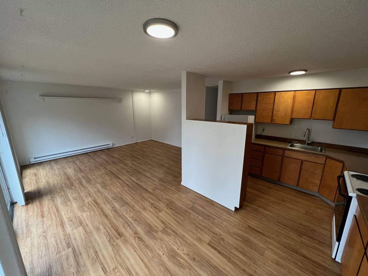Townhouse for rent at 11575 SW Greenburg Rd, Portland, OR 97223
