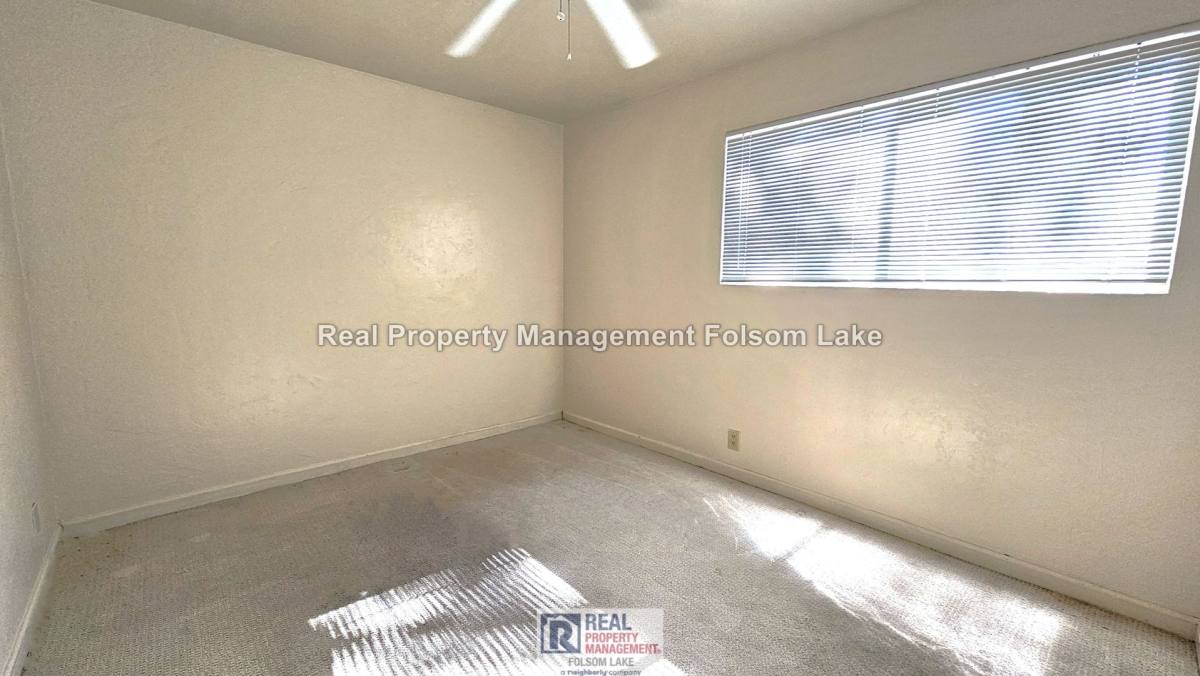 Townhouse for rent at 910 1 2 Mormon St, Folsom, CA 95630