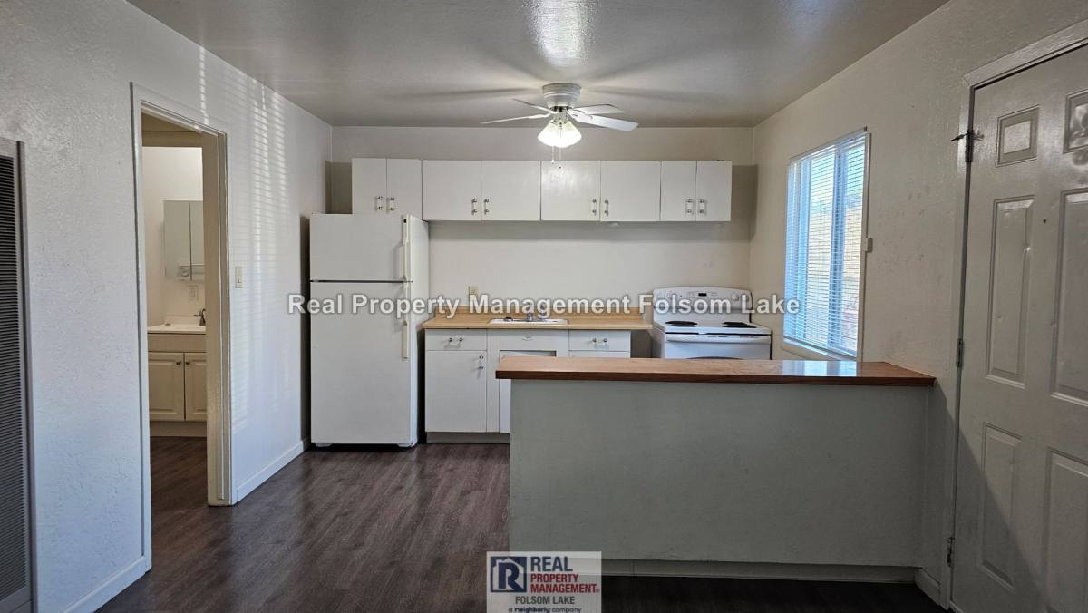 Townhouse for rent at 910 1 2 Mormon St, Folsom, CA 95630