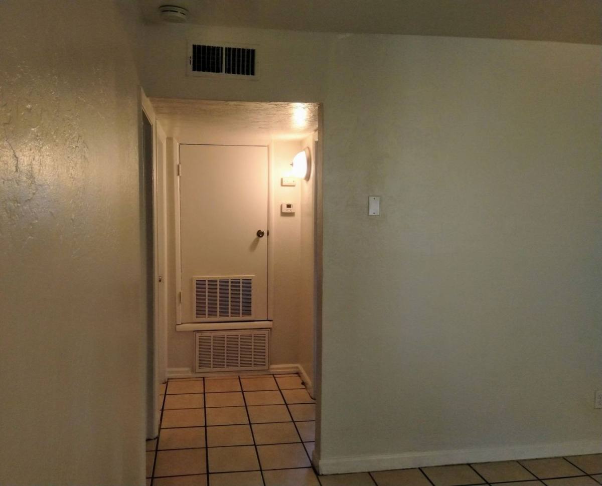 Apartment for rent at 2133 W Adams St, Phoenix, AZ 85009