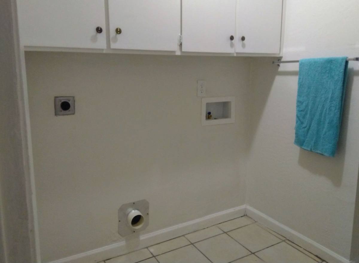 Apartment for rent at 2133 W Adams St, Phoenix, AZ 85009