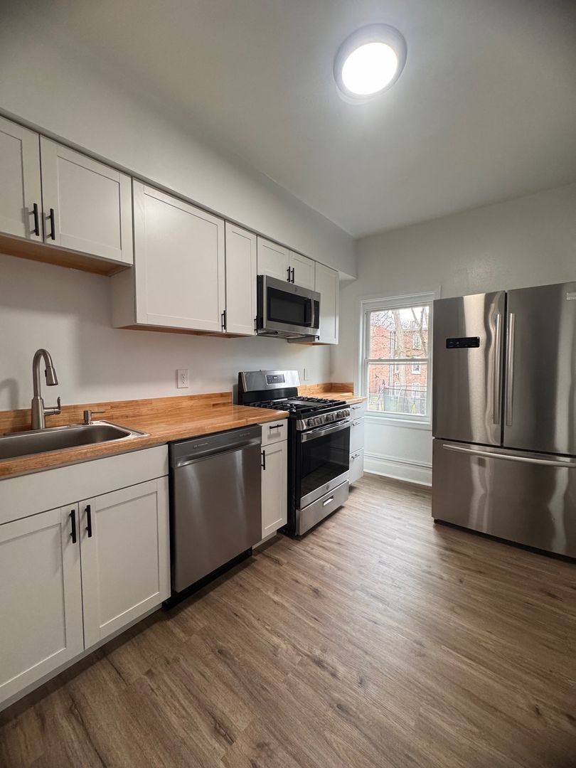 Apartment for rent at 160 N Miller St, Newburgh, NY 12550