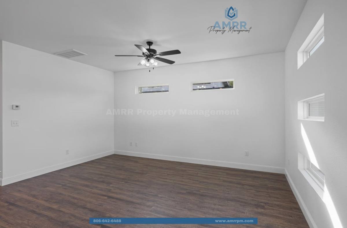 House for rent at 831 Massachusetts Ave, Bentonville, AR 72712