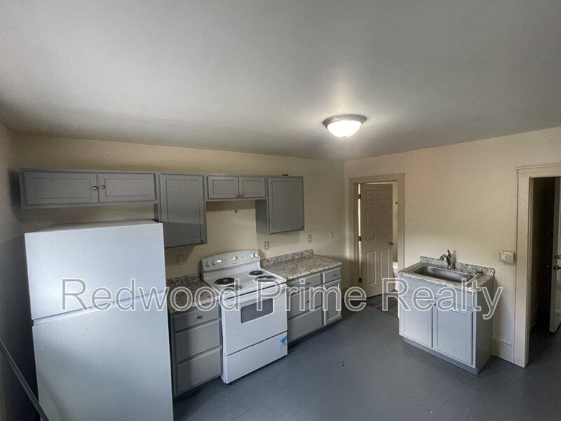 Apartment for rent at 908 Main St #202, Coalport, PA 16627