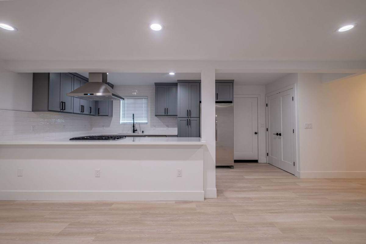 Apartment for rent at 2107 Pullman Lane, Redondo Beach, CA 90278