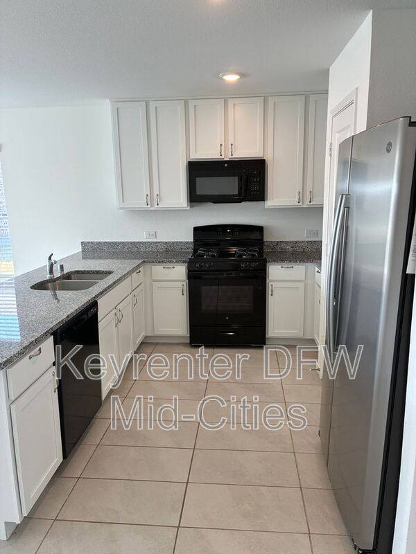 House for rent at 2840 Eppright Dr, Little Elm, TX 75068