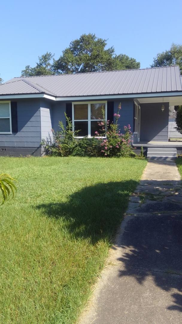 House for rent at 1309 Woodrow Ave, Dublin, GA 31021