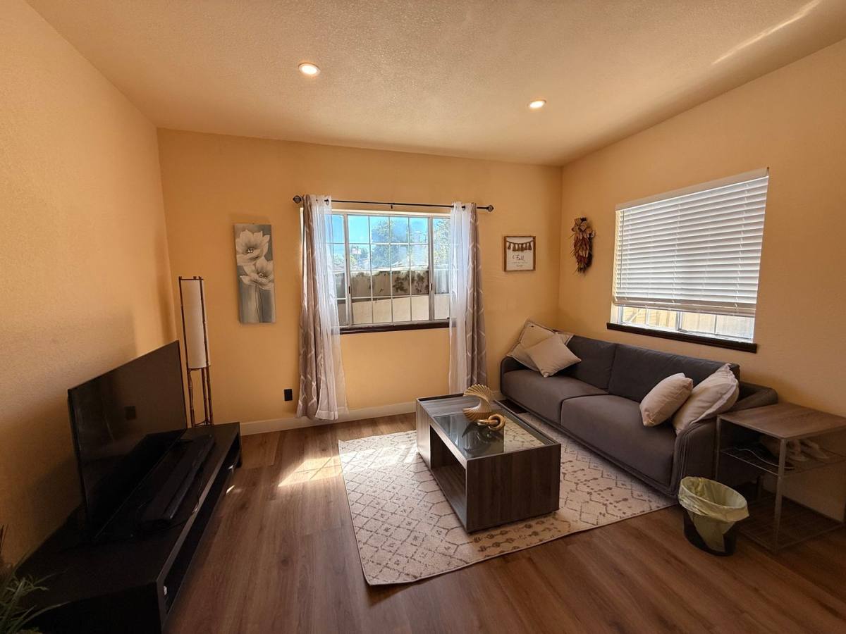 House for rent at 3625 Lyon Ave, Oakland, CA 94601