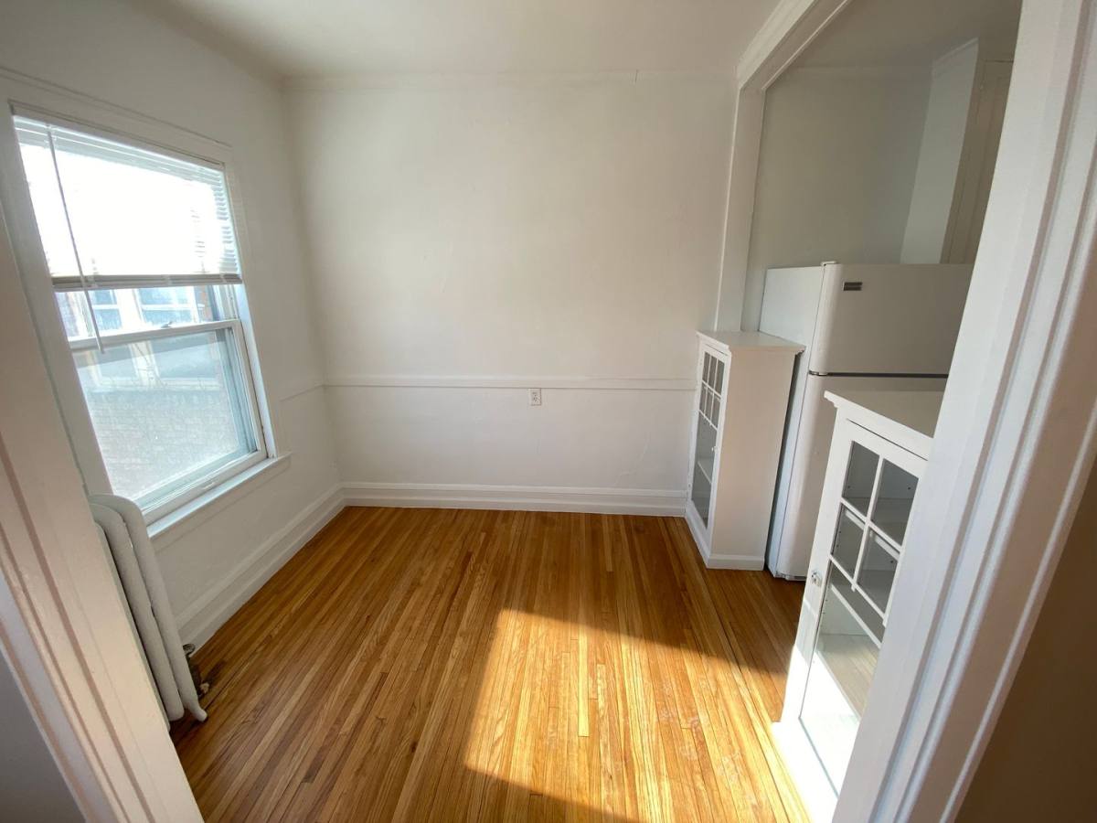Apartment for rent at 600 W Franklin Ave, Minneapolis, MN 55405