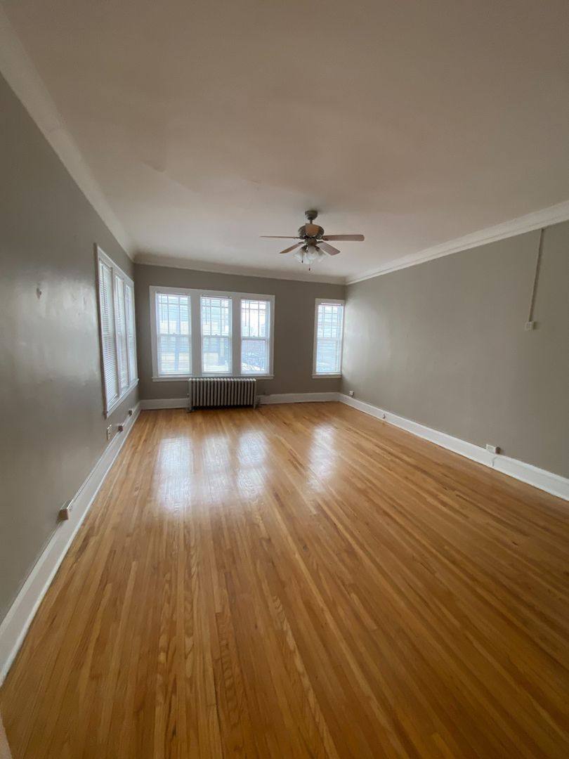 Apartment for rent at 600 W Franklin Ave, Minneapolis, MN 55405
