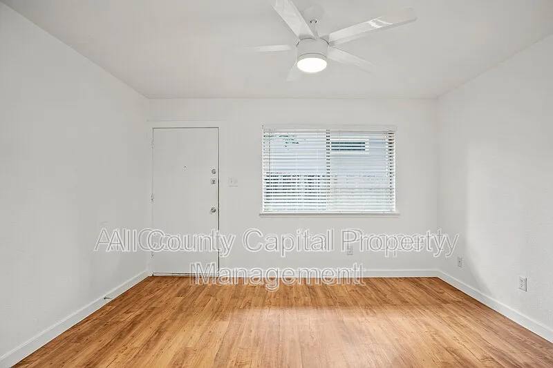 Apartment for rent at 404 W 35th St #205, Austin, TX 78705