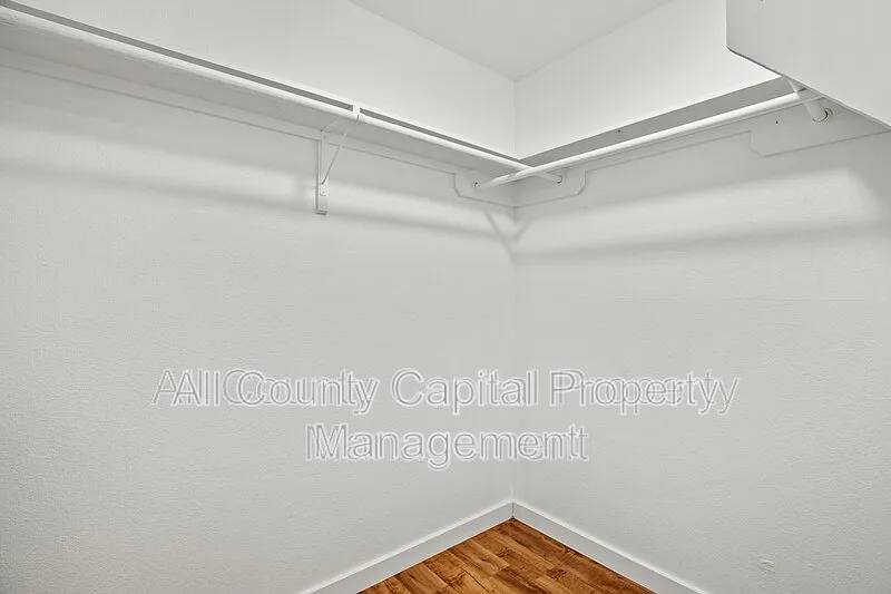 Apartment for rent at 404 W 35th St #205, Austin, TX 78705
