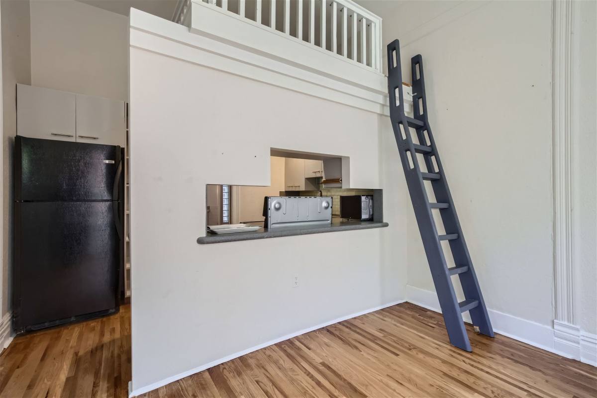 Condo for rent at 54 S Emerson St, Denver, CO 80209
