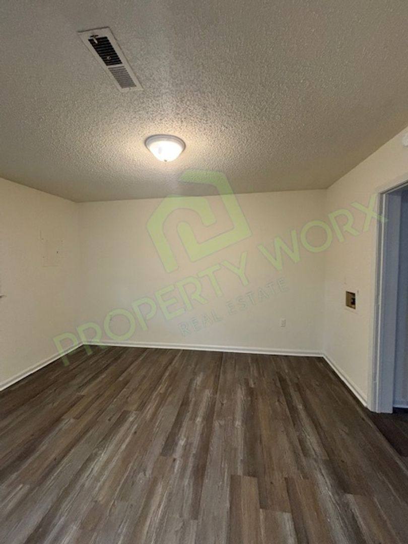Townhouse for rent at 340 Sharpe Rd, Sharpsburg, NC 27878