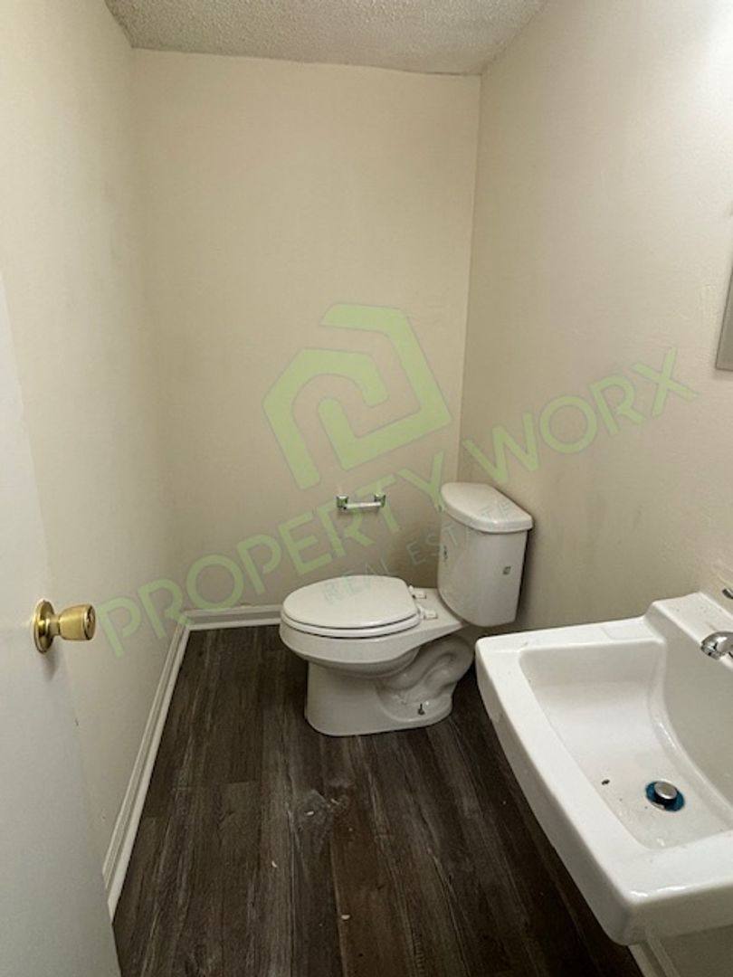 Townhouse for rent at 340 Sharpe Rd, Sharpsburg, NC 27878