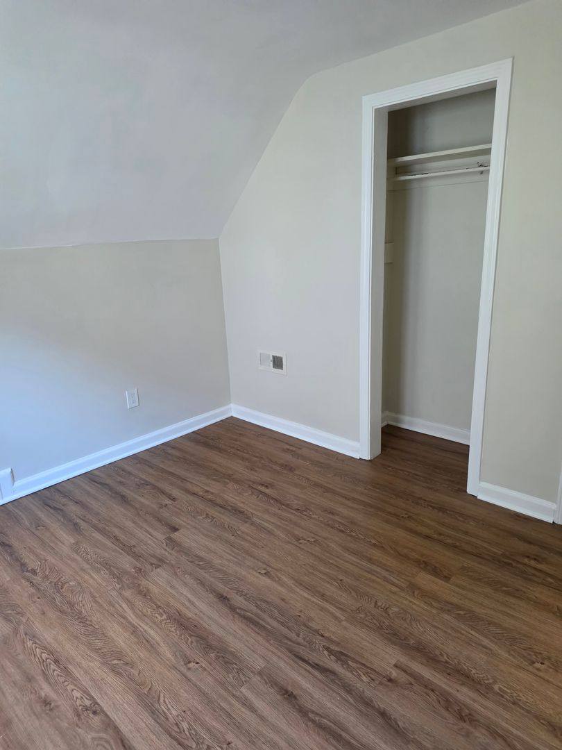 House for rent at 158 Parkway Dr, Syracuse, NY 13207