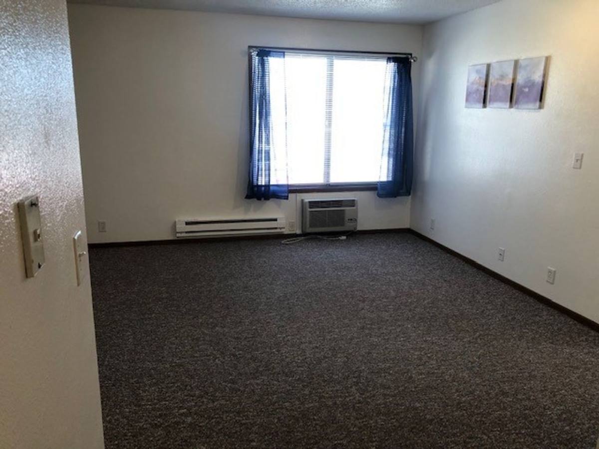Apartment for rent at 1216 S G Ave, Nevada, IA 50201