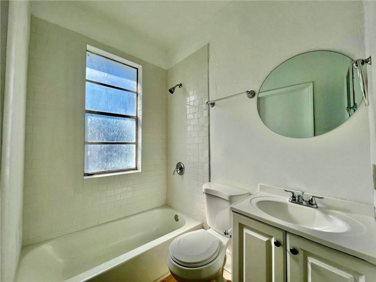 Apartment for rent at 301 SW 10 Ave, Miami, FL 33130