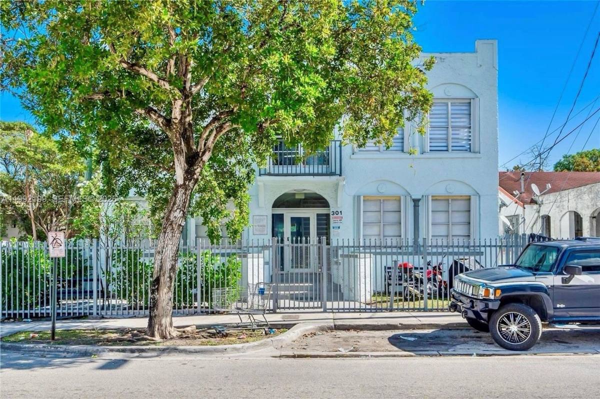 Apartment for rent at 301 SW 10 Ave, Miami, FL 33130