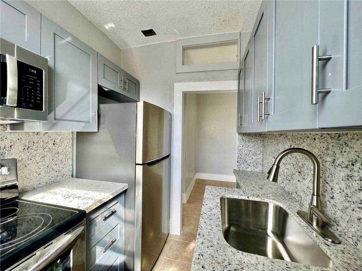 Apartment for rent at 301 SW 10 Ave, Miami, FL 33130
