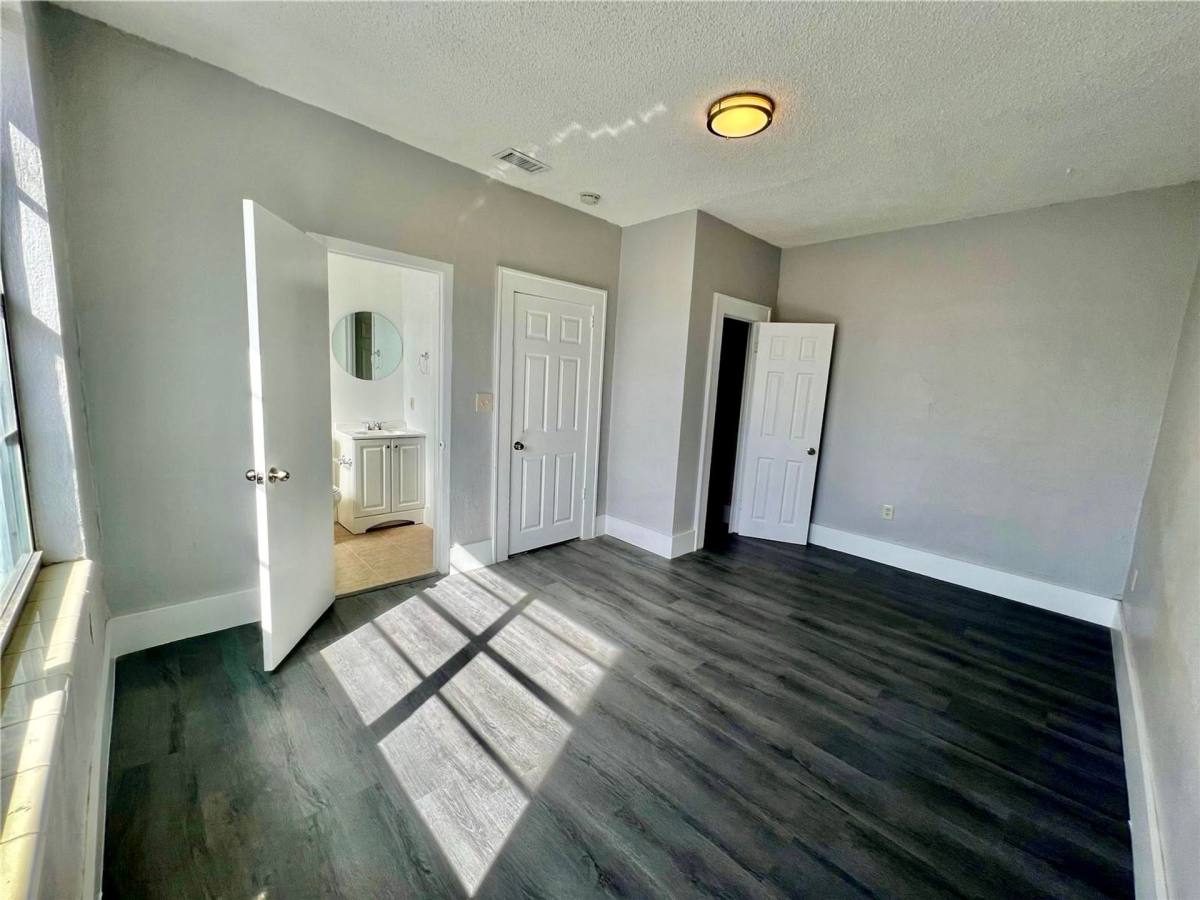 Apartment for rent at 301 SW 10 Ave, Miami, FL 33130