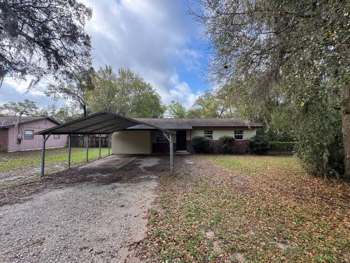 House for rent at 950 W French Ave, Orange City, FL 32763