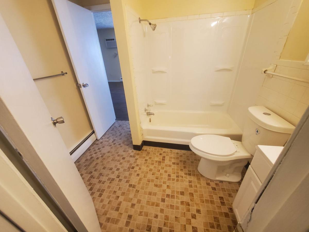Apartment for rent at 707-711 E Congress Ave, Rantoul, IL 61866