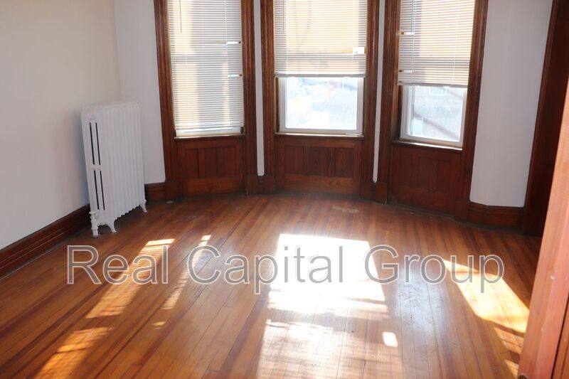 Apartment for rent at 69 Lexington Ave #2, Albany, NY 12206