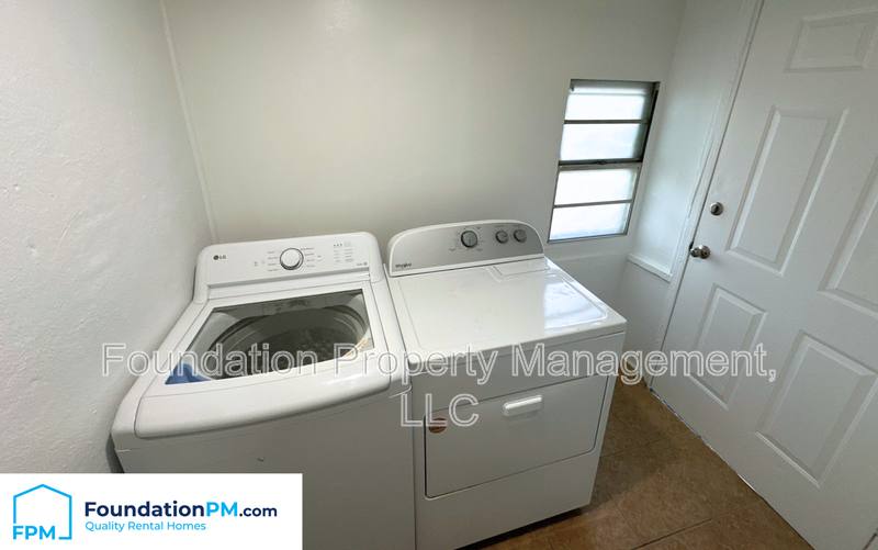 House for rent at 1492 Faxon Ave, Memphis, TN 38104