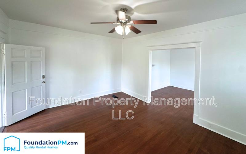 House for rent at 1492 Faxon Ave, Memphis, TN 38104