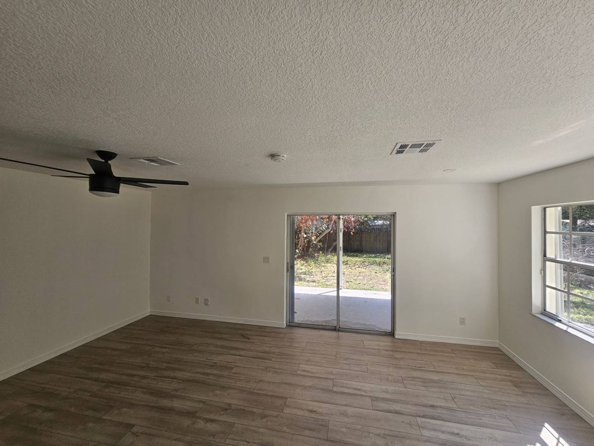 Apartment for rent at 1406 36th Ave, Vero Beach, FL 32960
