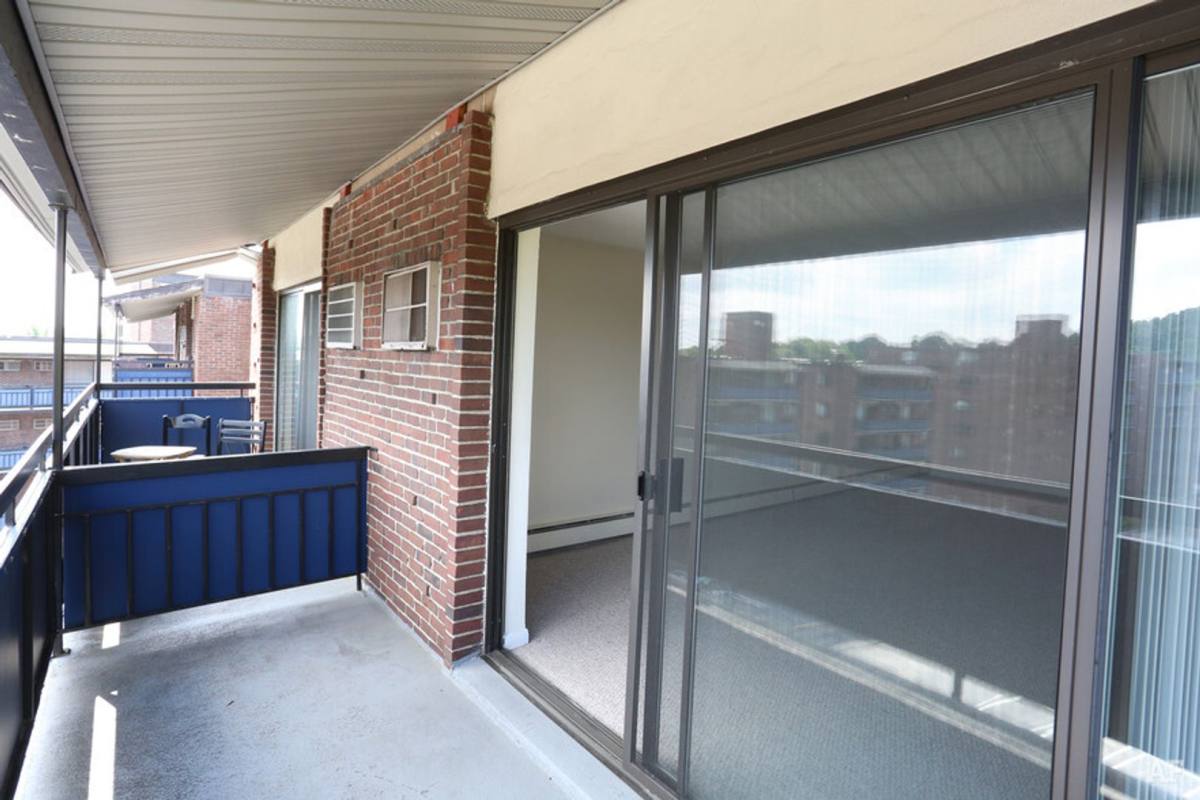 Apartment for rent at 231 Main St #3, Watertown, MA 02472