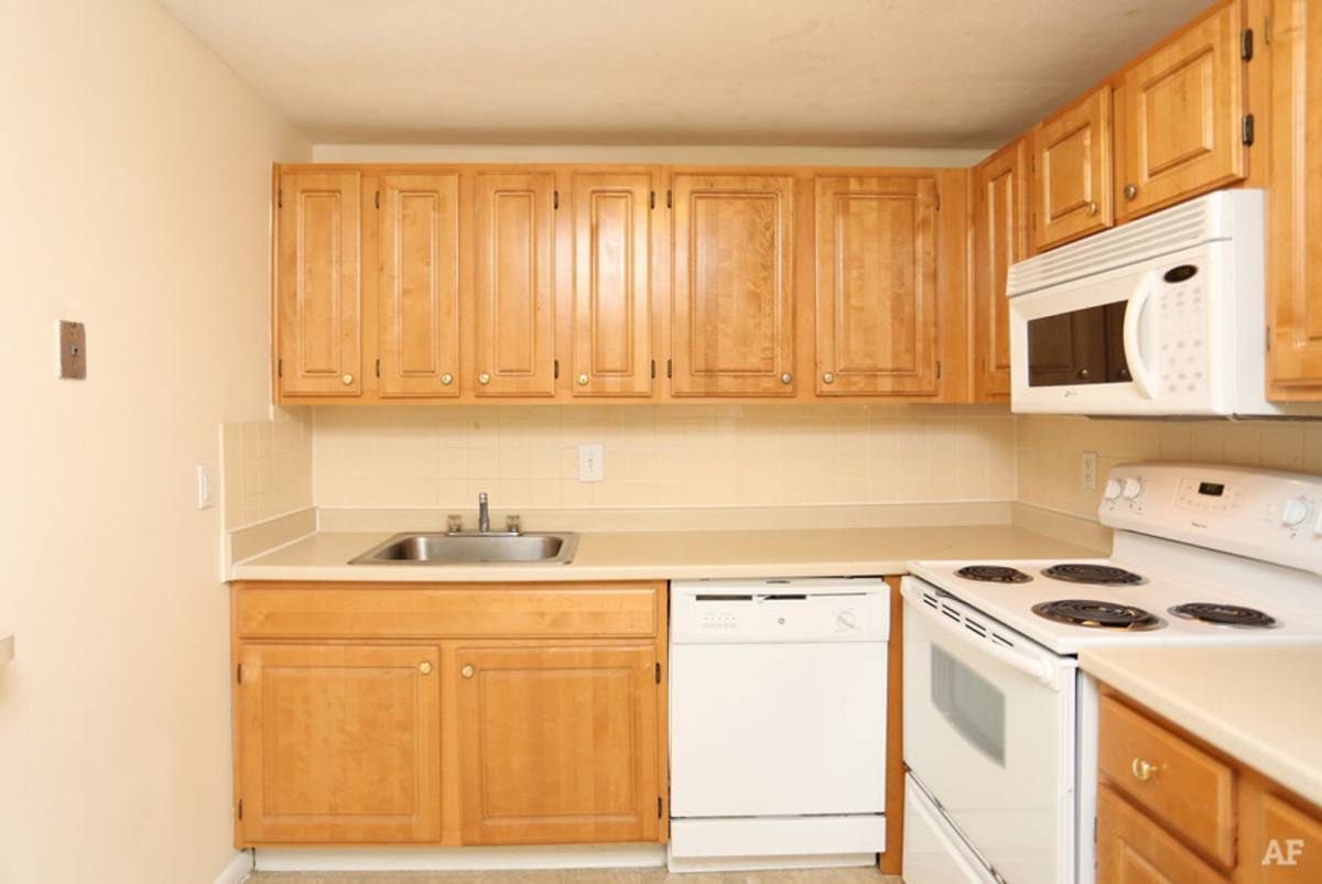 Apartment for rent at 231 Main St #3, Watertown, MA 02472