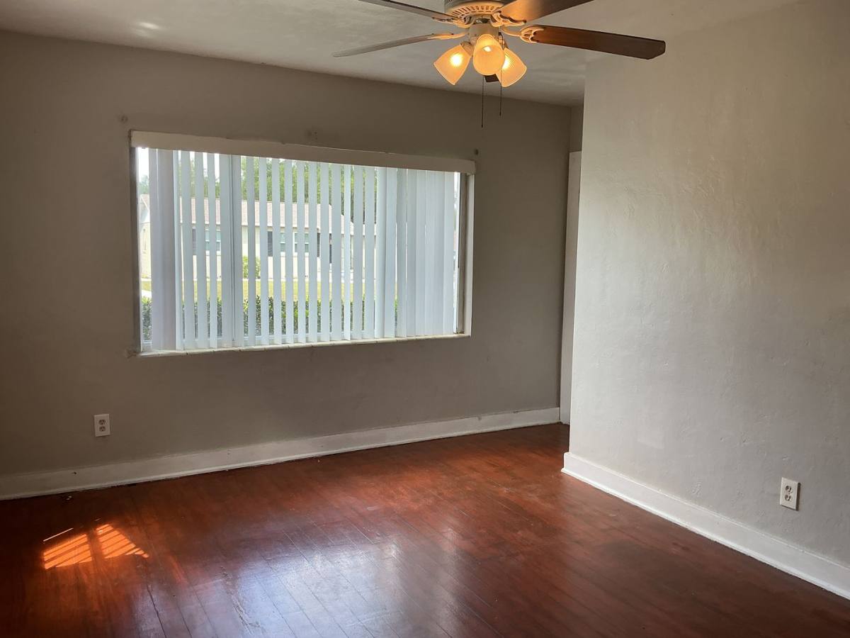 House for rent at 721 E Lowell St, Lakeland, FL 33805