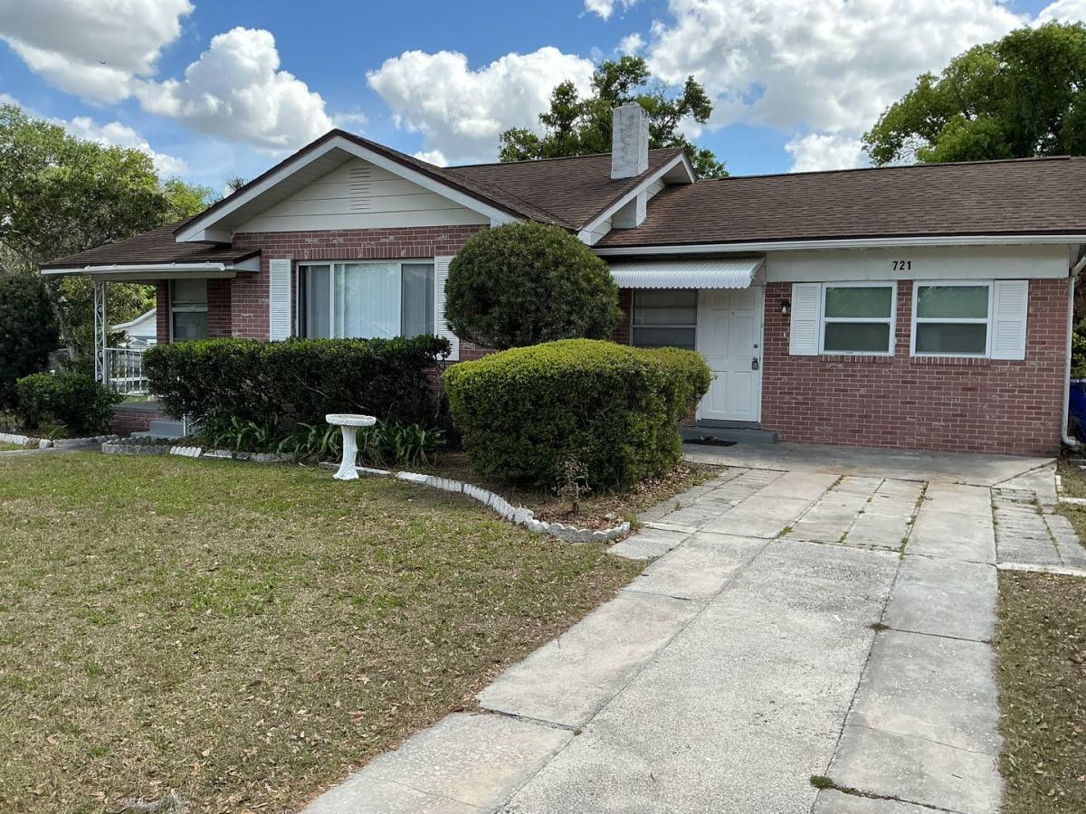 House for rent at 721 E Lowell St, Lakeland, FL 33805